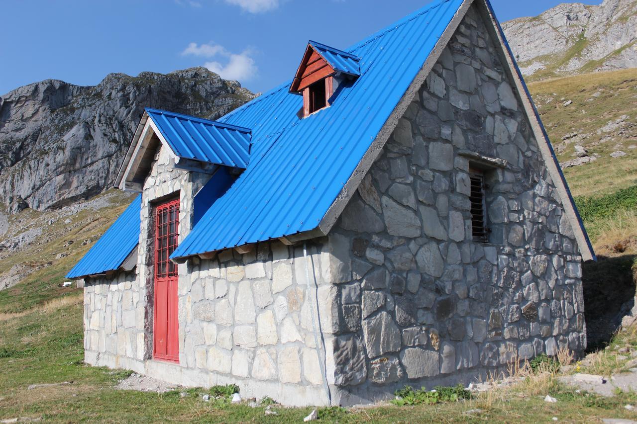 科拉欣 Rural Household Minic - Kapetanovo Jezero旅舍 外观 照片